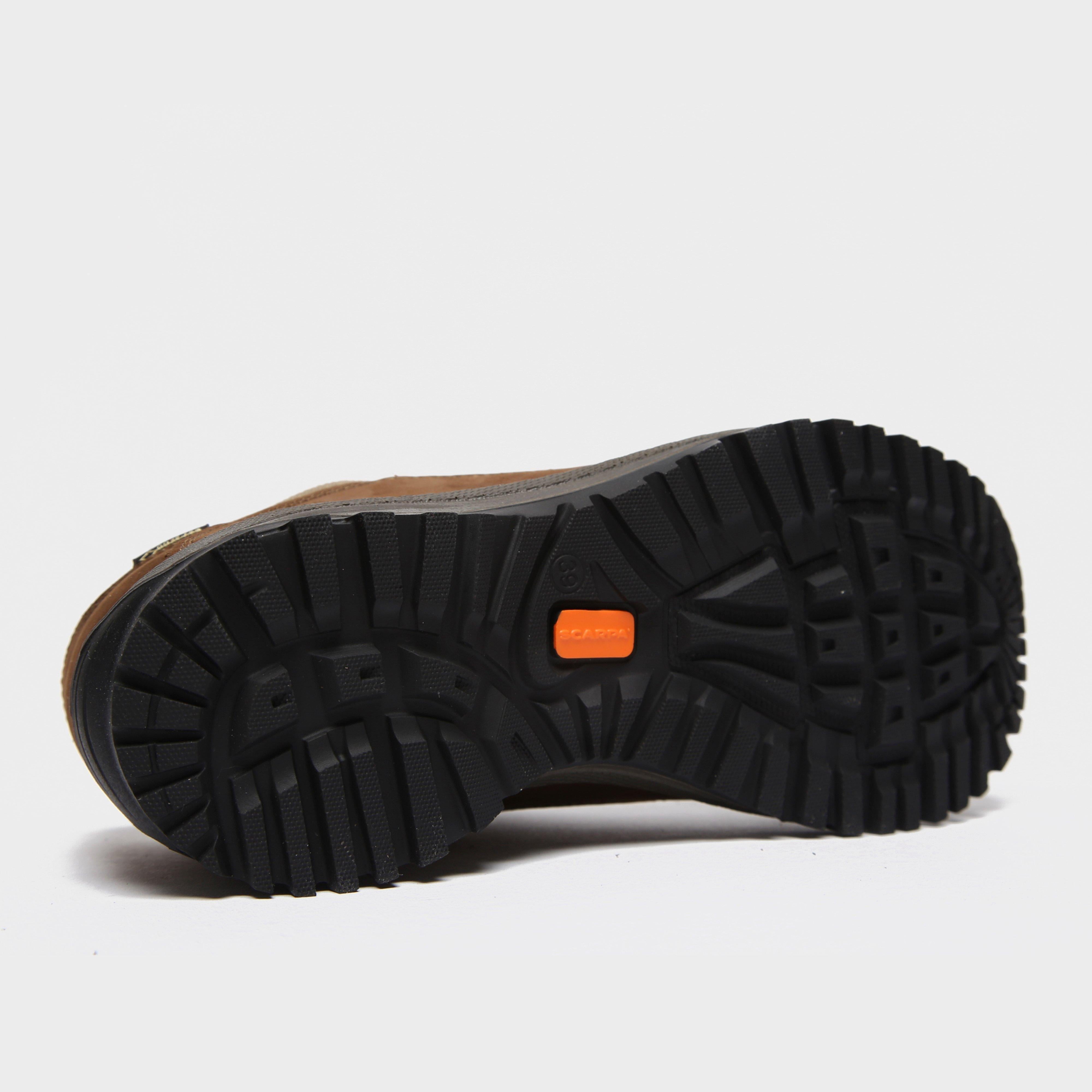 Women's Cyrus Walking Shoe