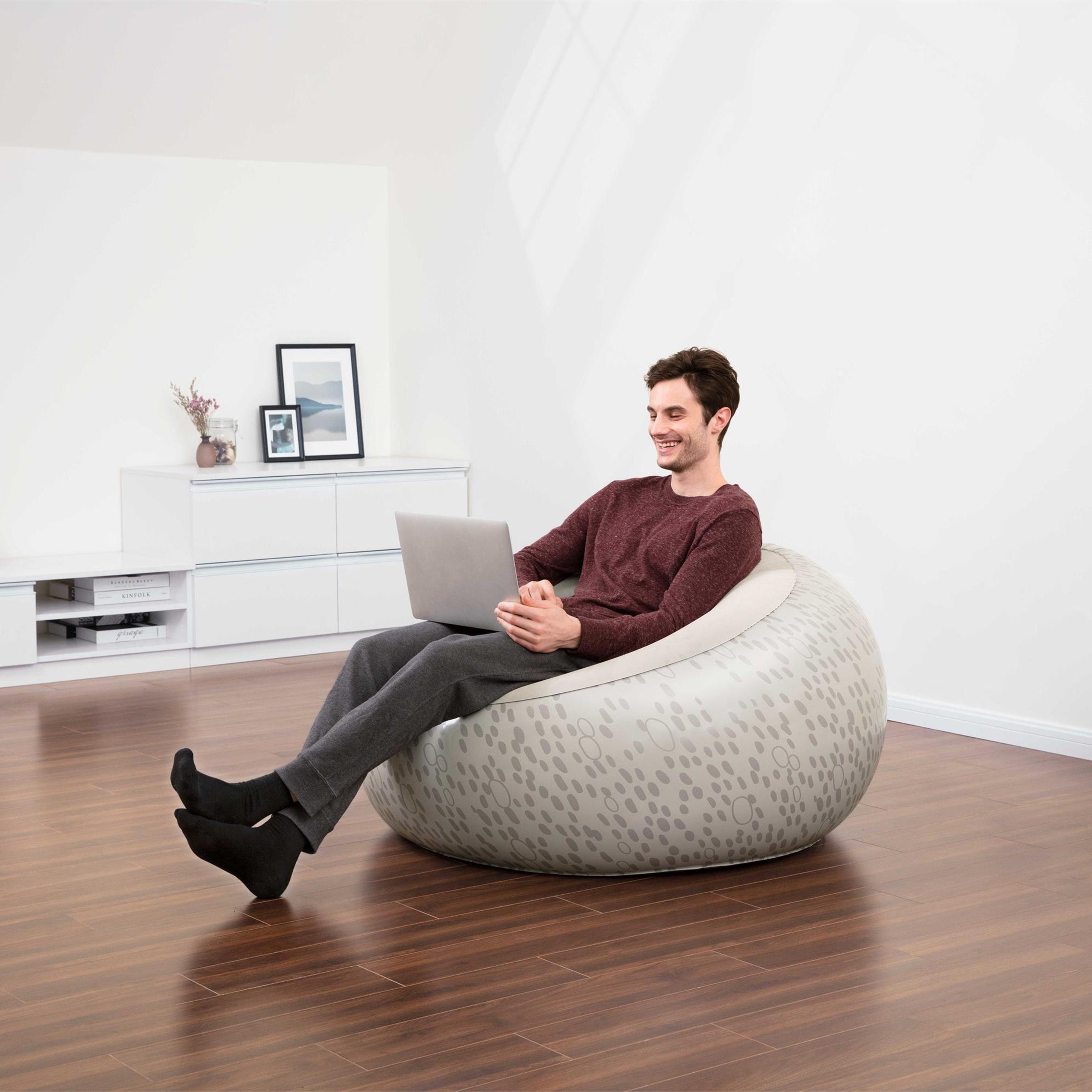 Doughnut Chair