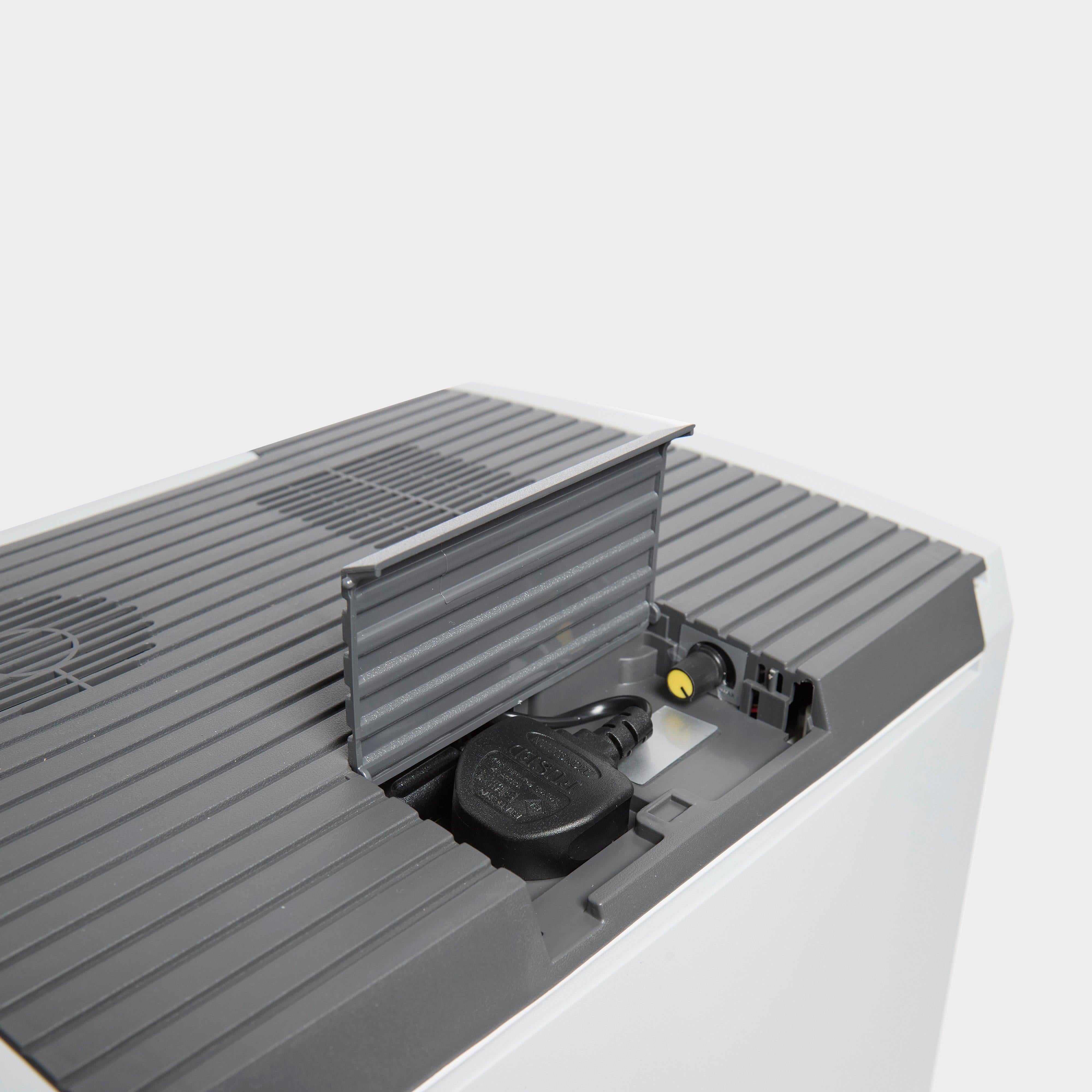 28 Litre 12V 240V Cooler