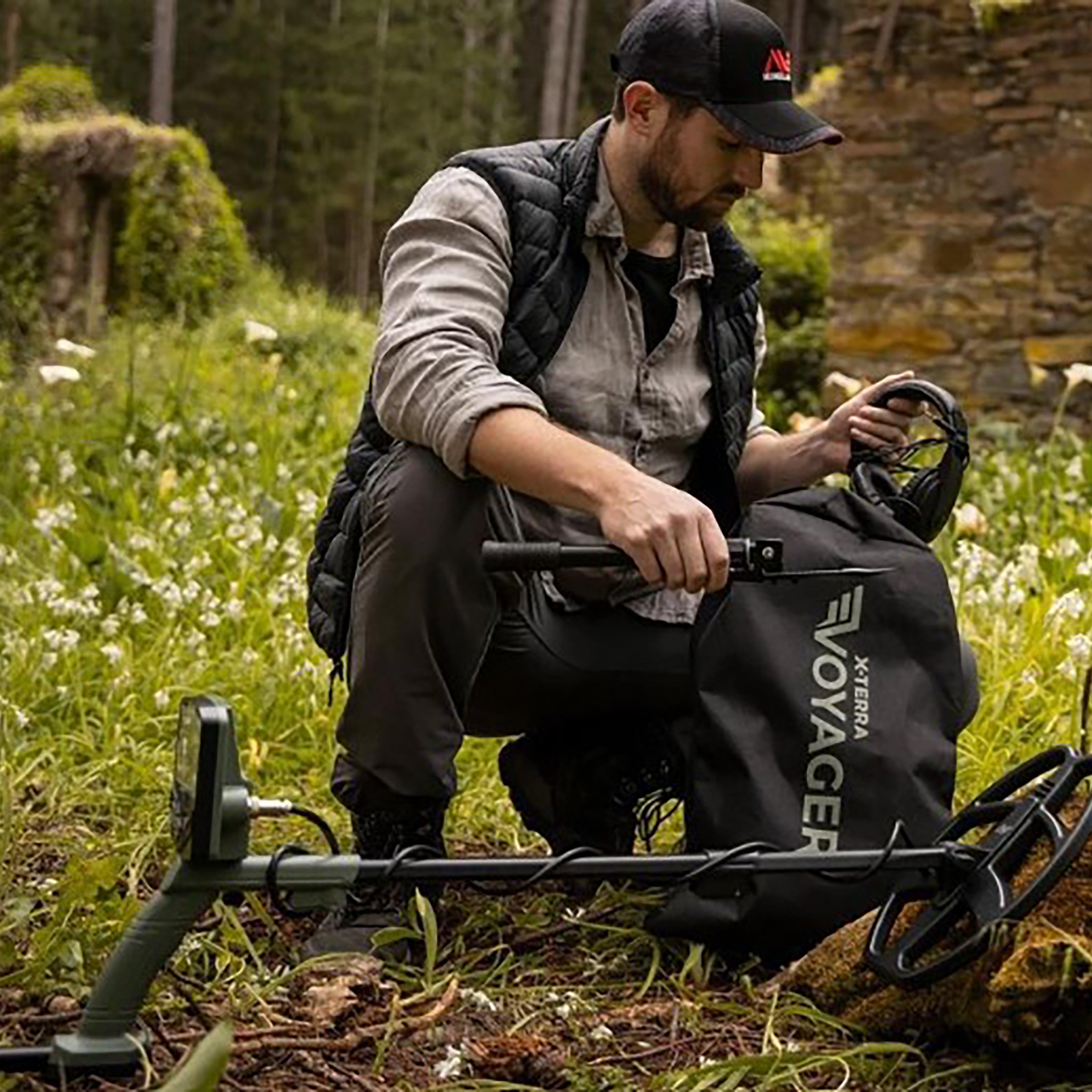 X-Terra Voyager Metal Detecting Starter Kit