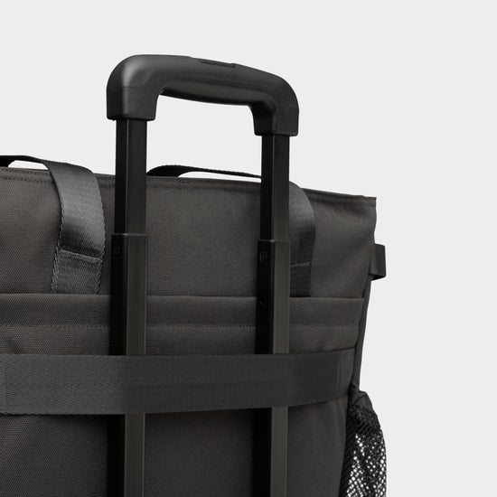 Unrestricted Tote XL