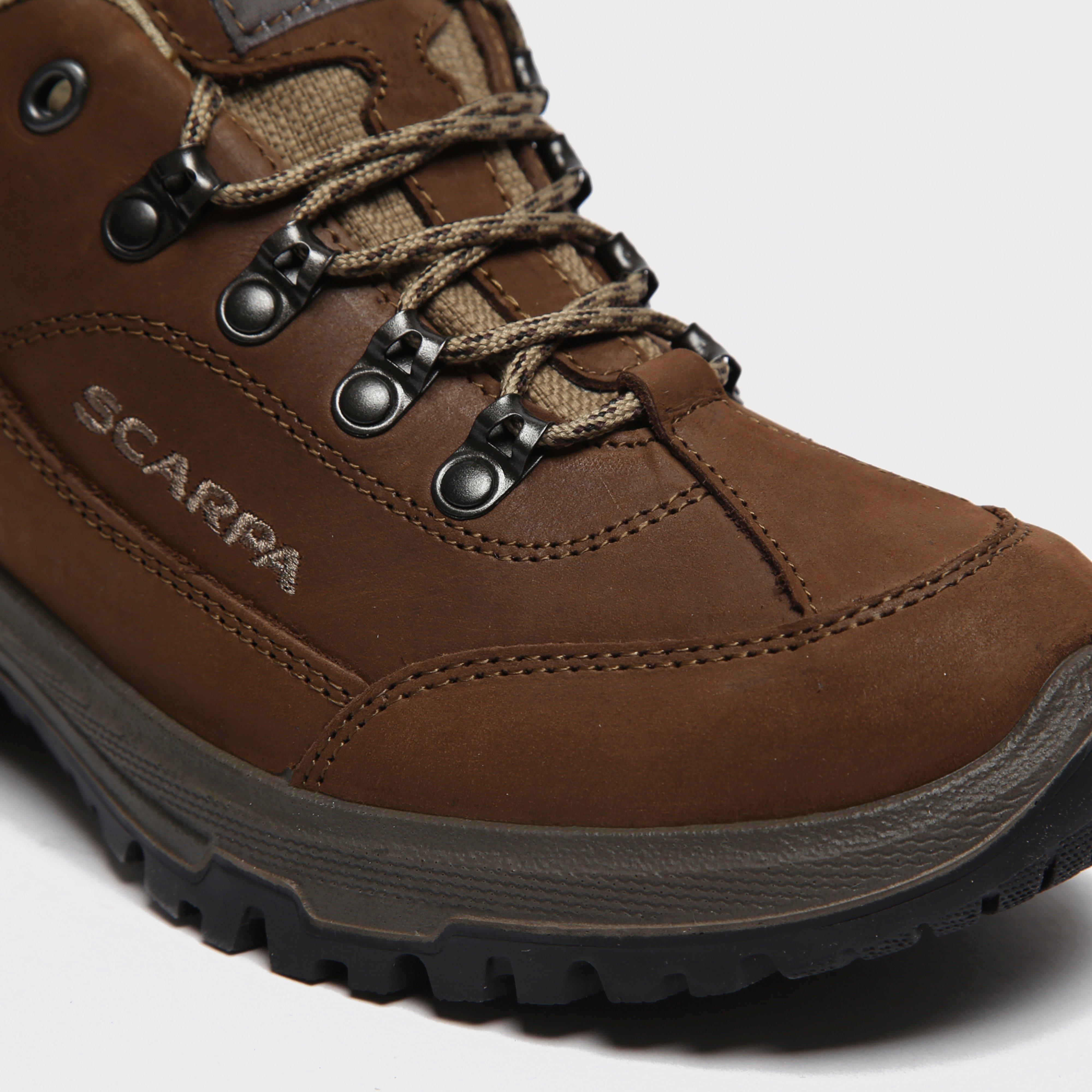 Women's Cyrus Walking Shoe