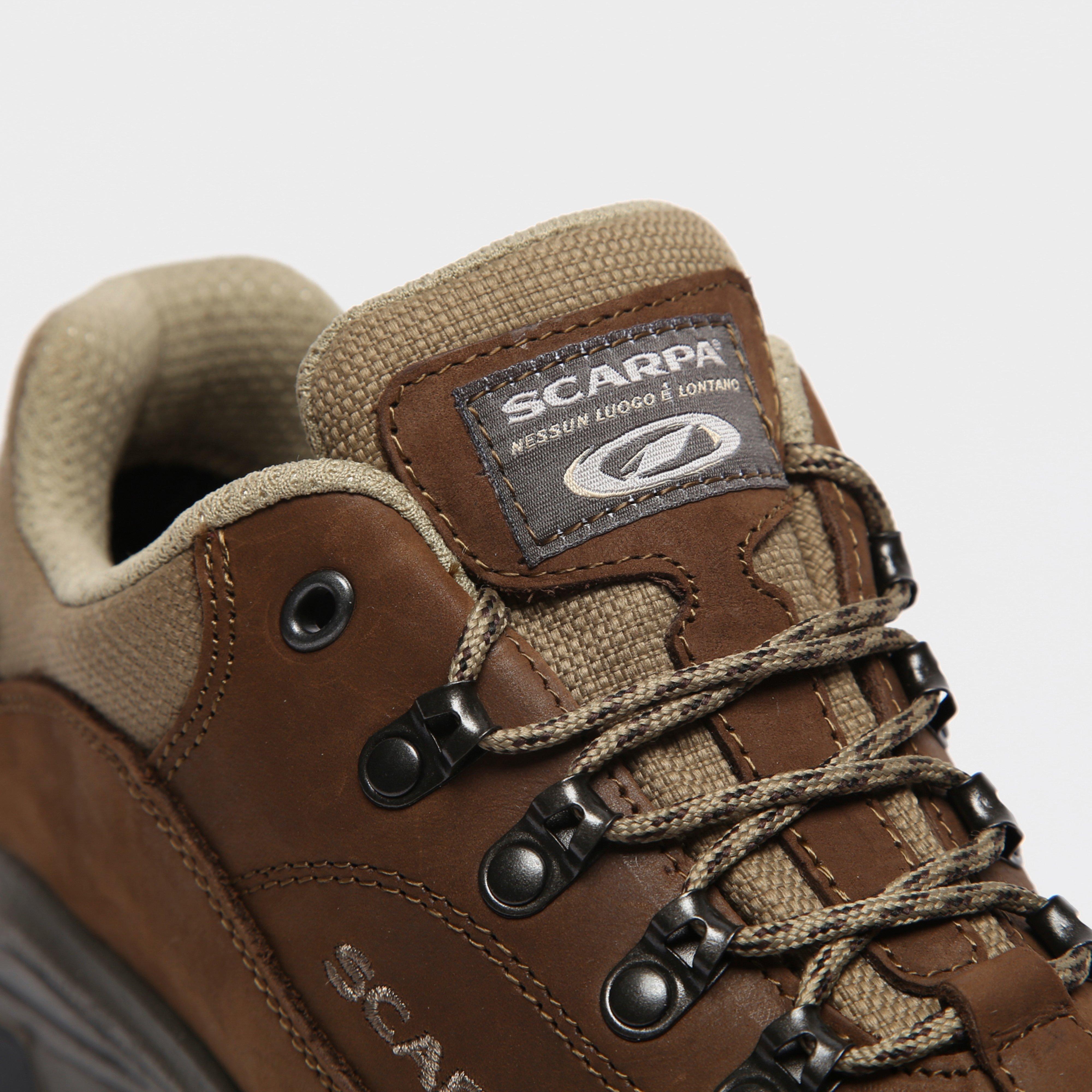 Women's Cyrus Walking Shoe