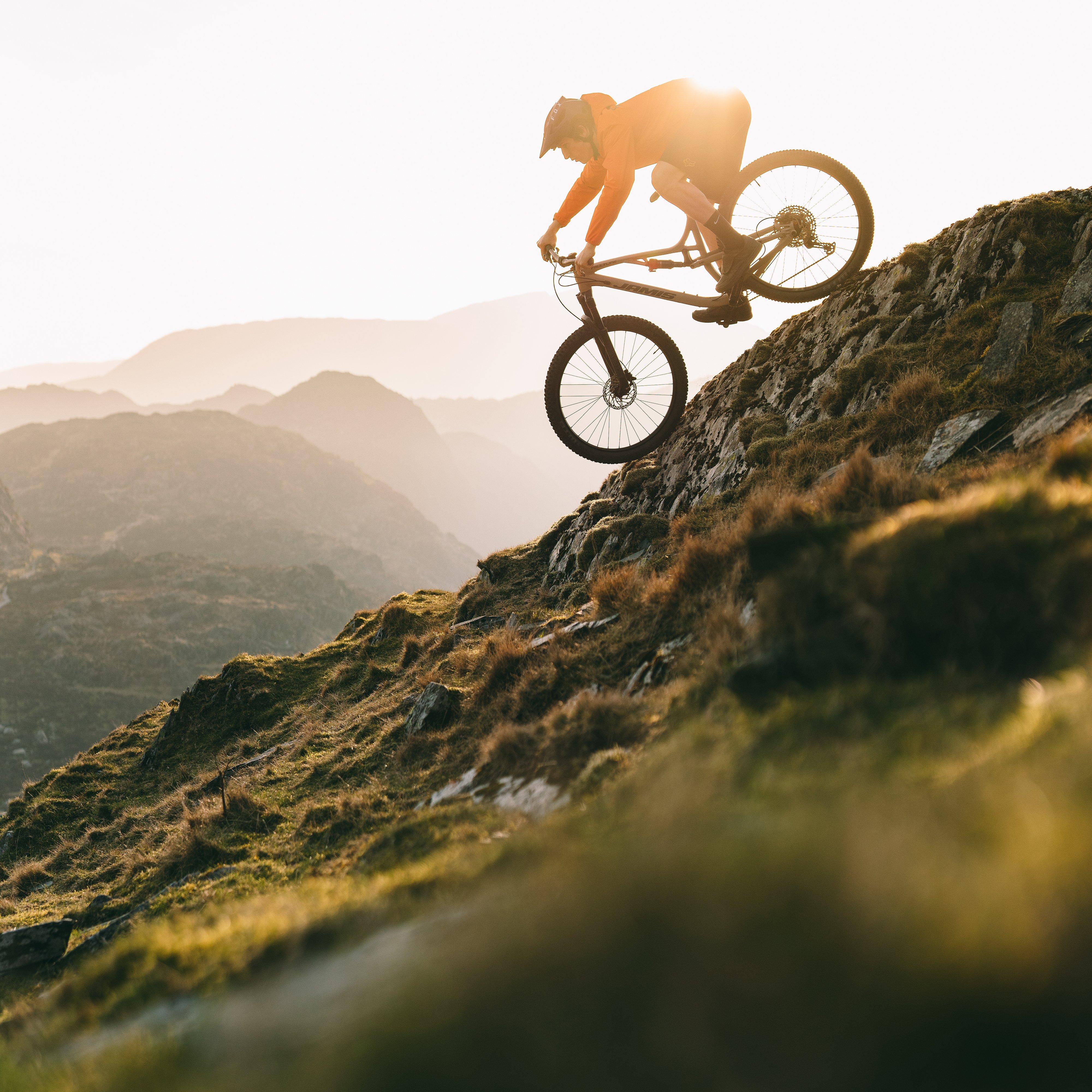 Faultline A1 Full Suspension Trail Bike