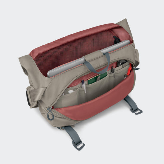 Metron 18 Messenger Cycling Backpack