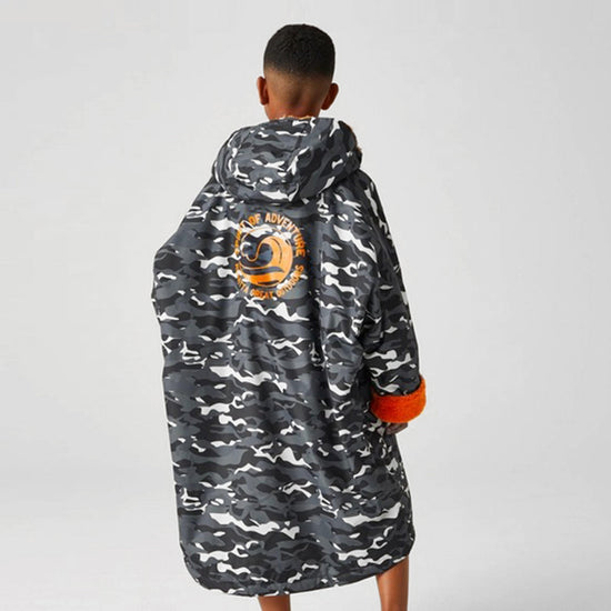Kids’ Waterproof Changing Robe