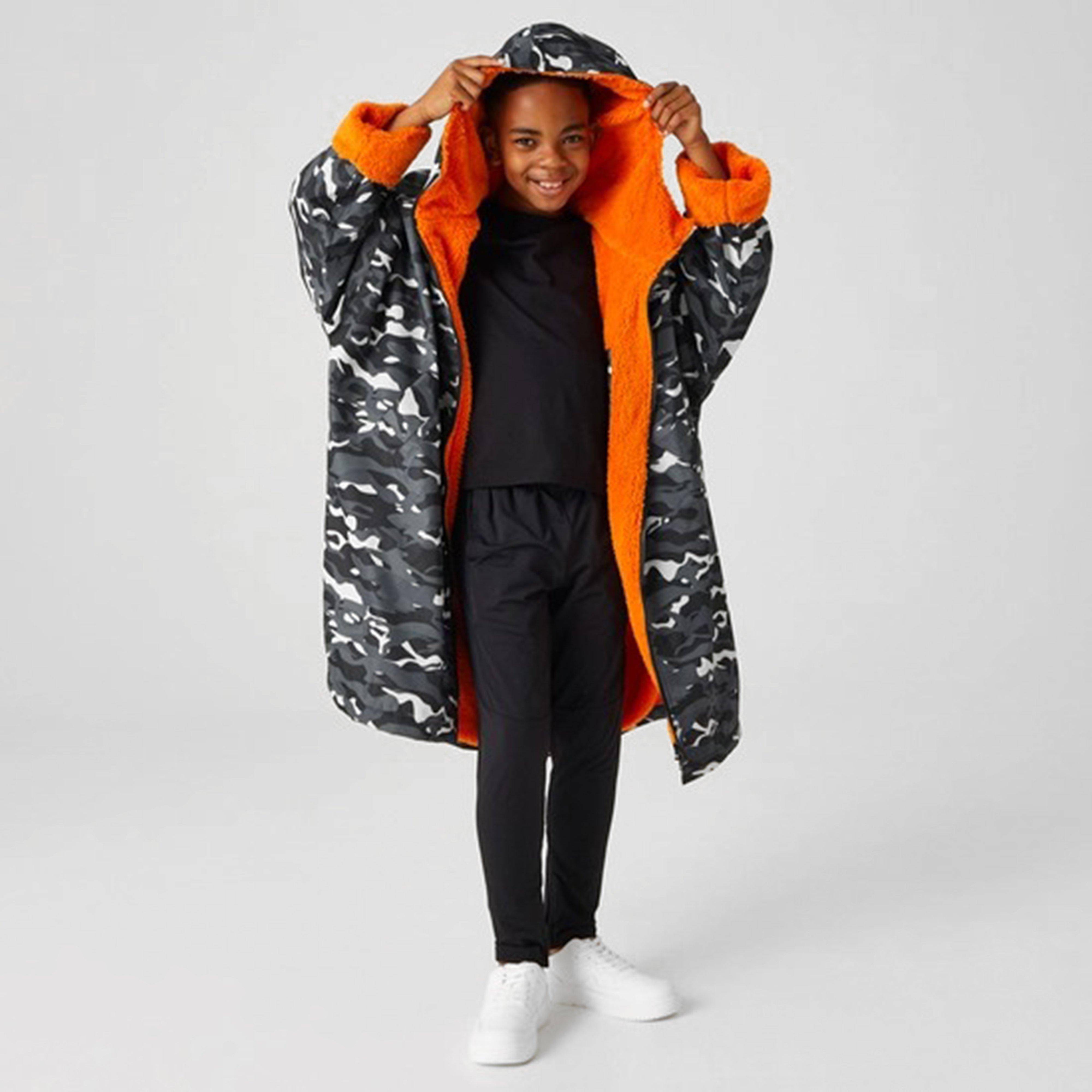 Kids’ Waterproof Changing Robe