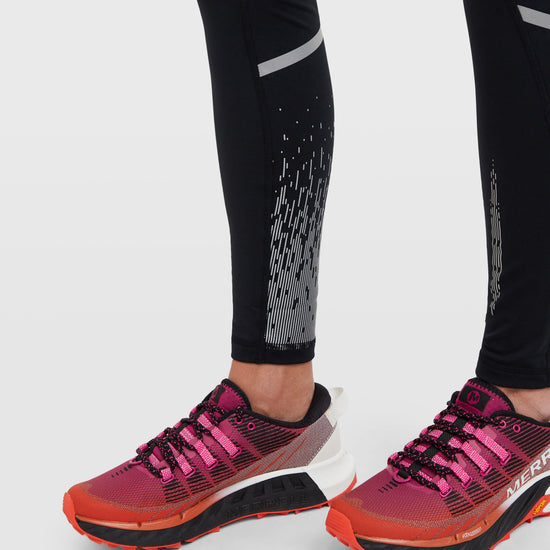 Women’s Tech Reflect Tight