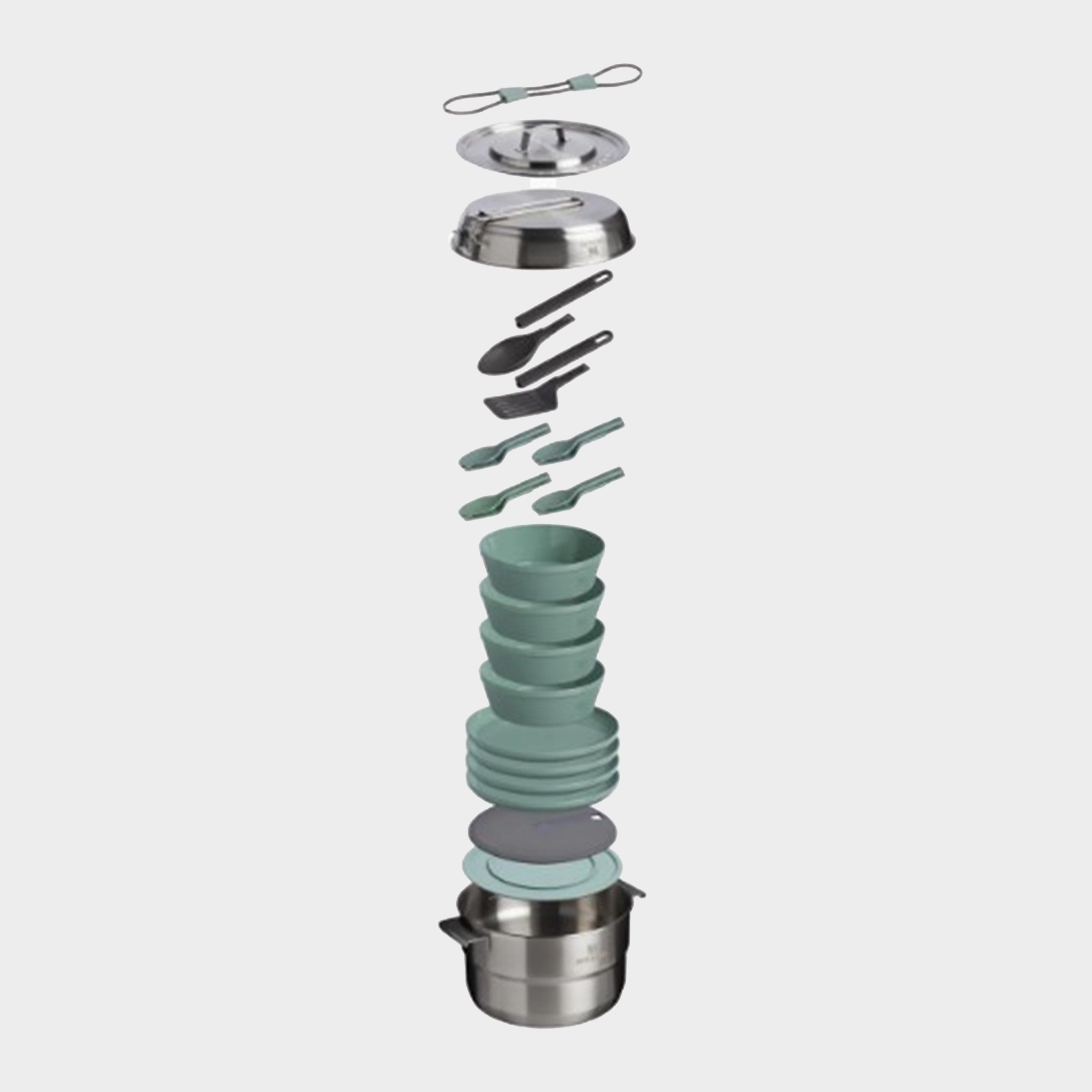 The Wildfare Core Full Serve Cookset