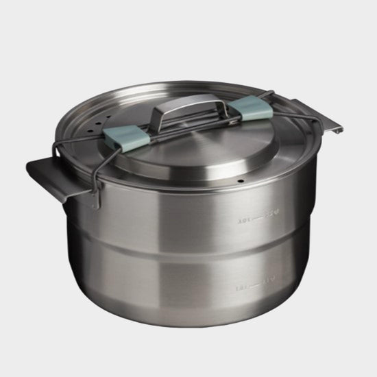 The Wildfare Core Full Serve Cookset