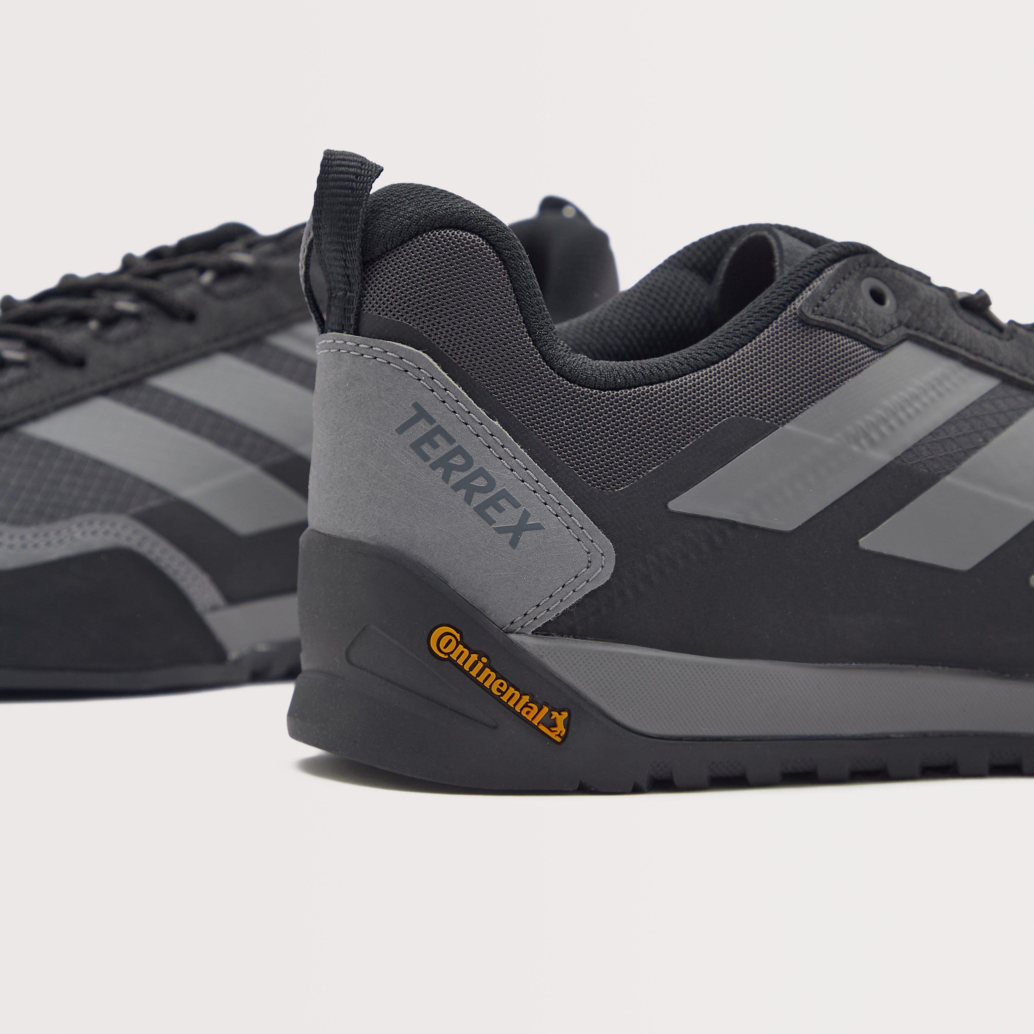 Terrex Skychaser Solo Approach Shoes