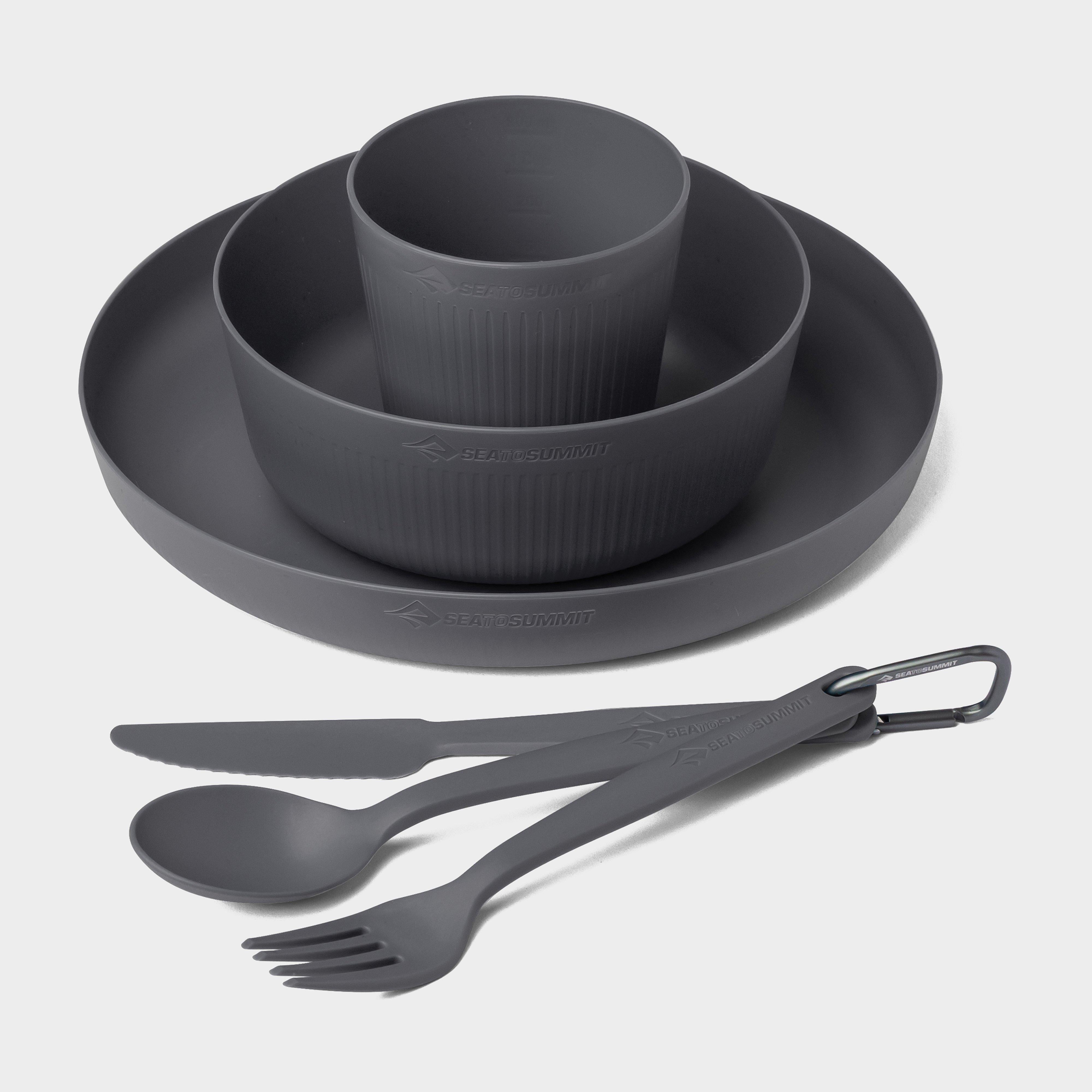 6 piece Dinnerware Set