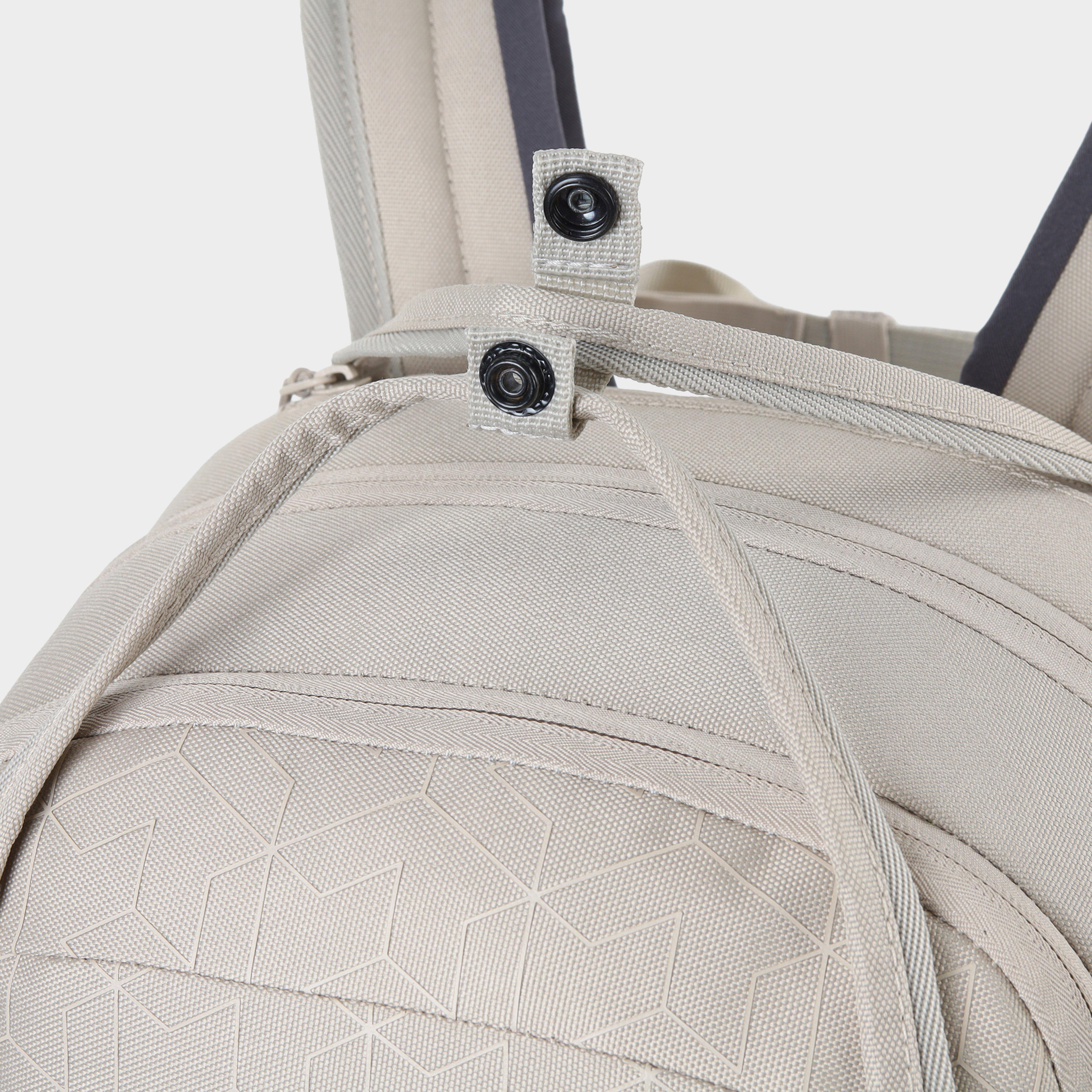 React 20 Daypack