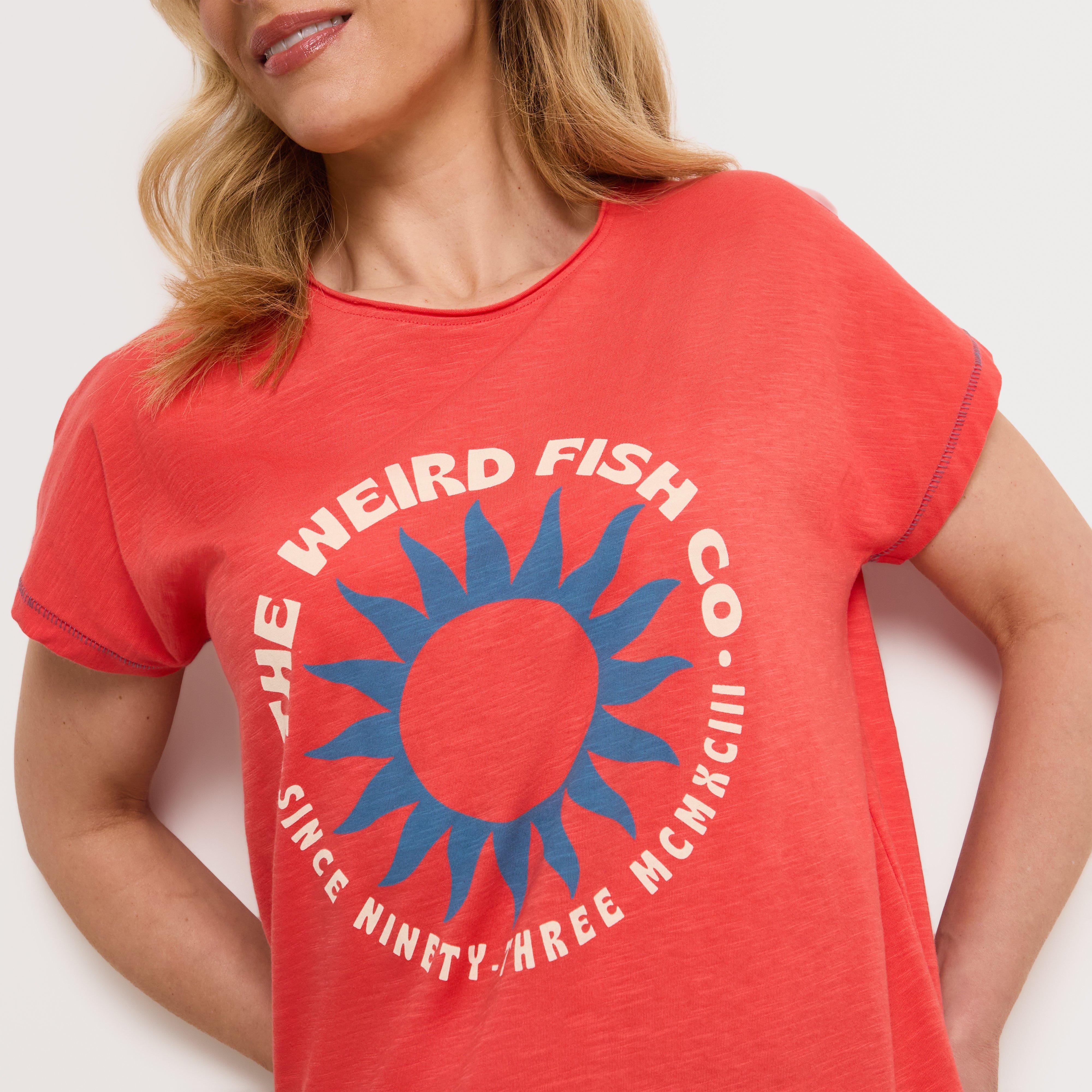 Women’s Sun Rays Front Print Graphic T-Shirt
