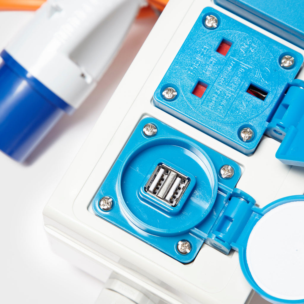 Mobile Mains Deluxe with 2 USB