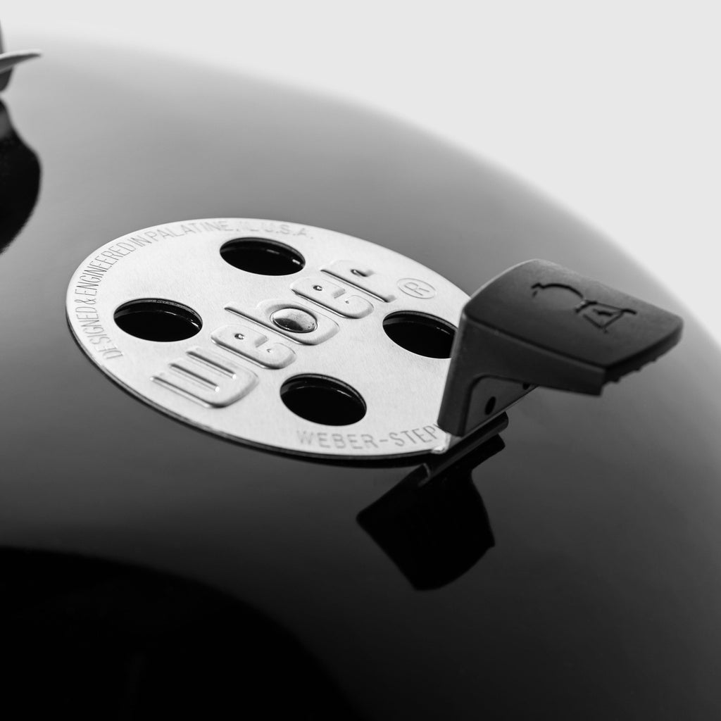 Master-Touch GBS E-5750 Charcoal Barbecue