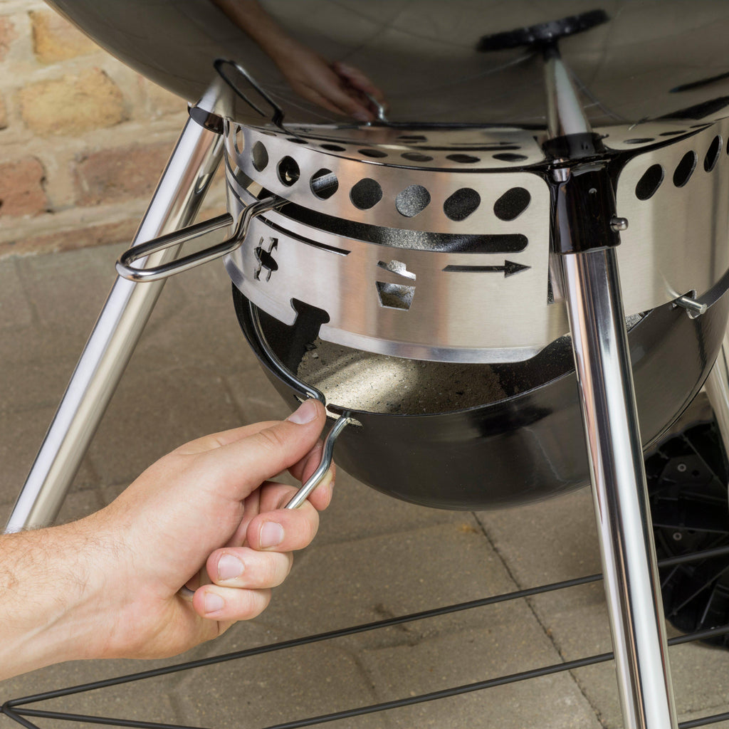 Master-Touch GBS E-5750 Charcoal Barbecue