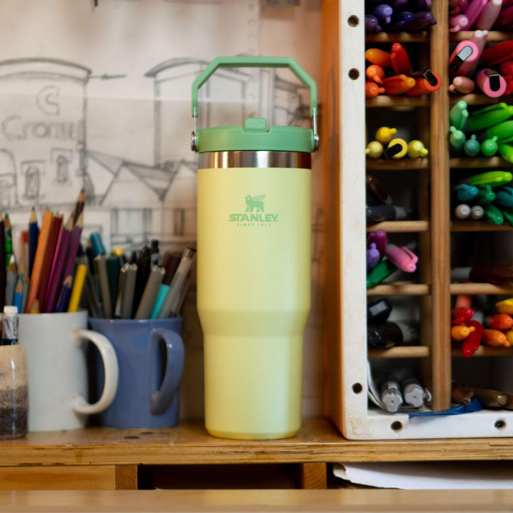 IceFlow™ Flip Straw Tumbler 0.89L
