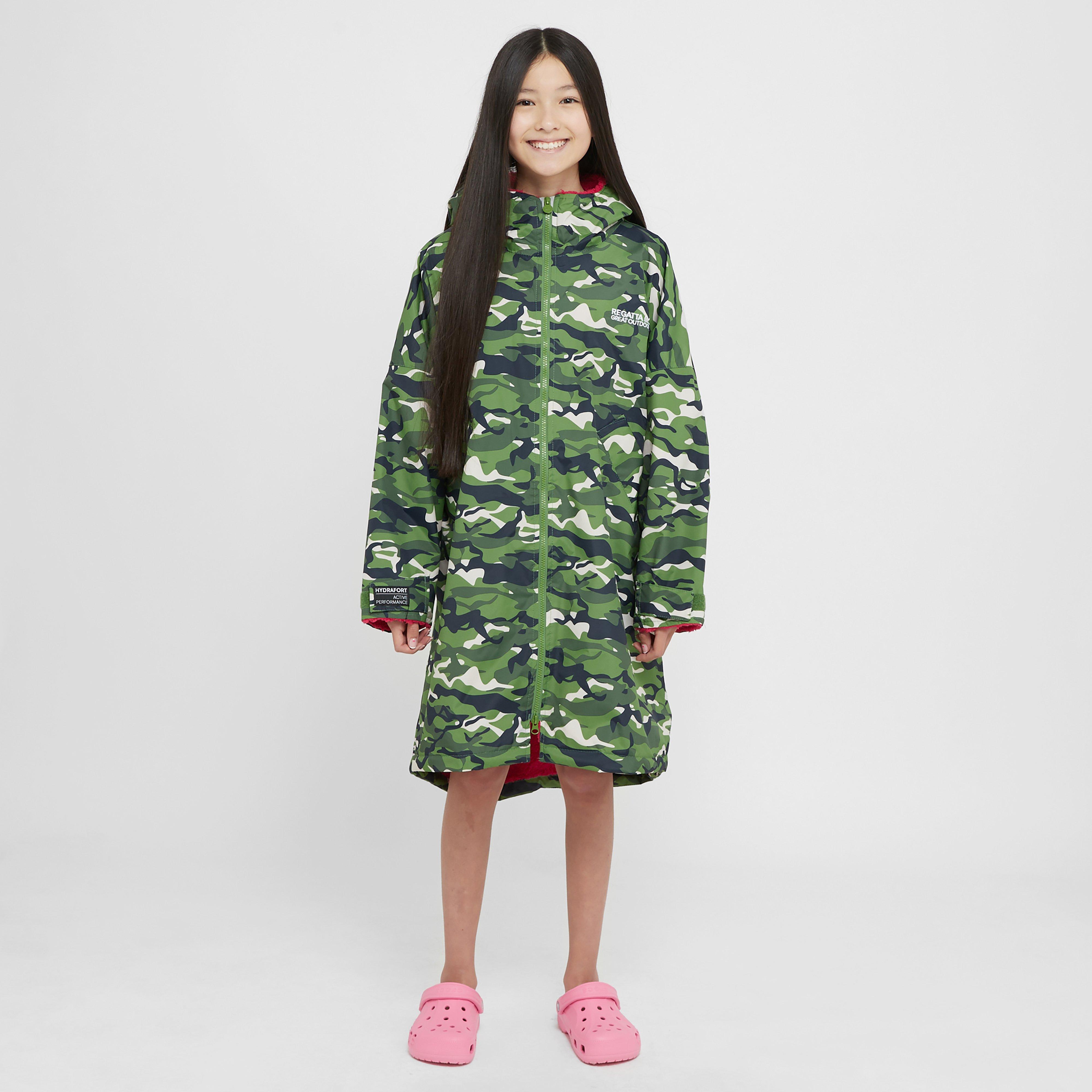 Kids’ Waterproof Changing Robe