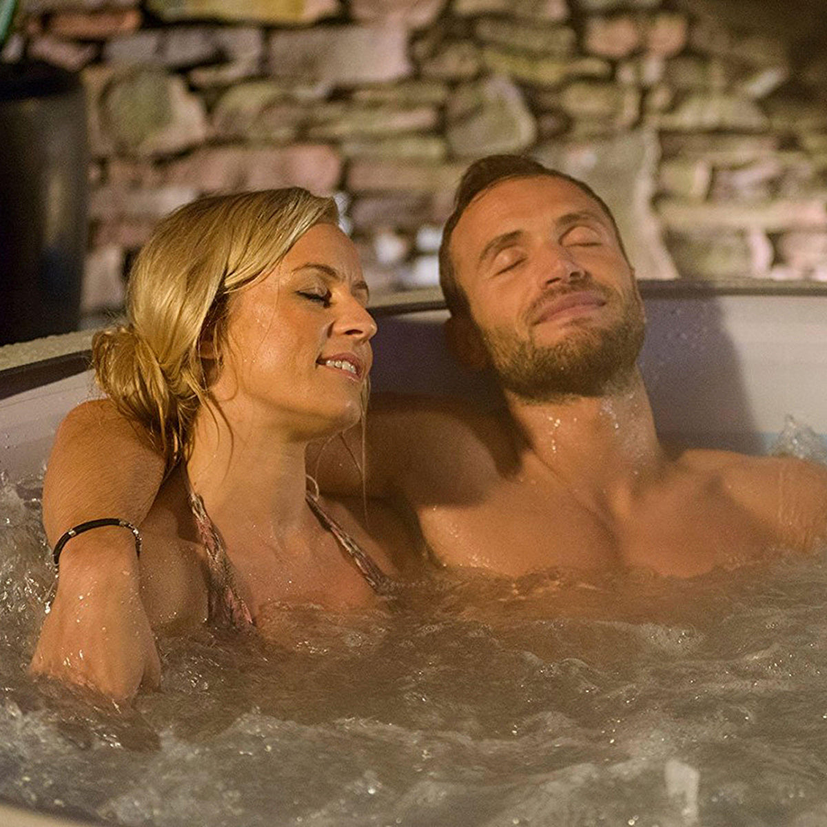 Vegas Hot Tub