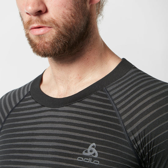 Men's Performance Light Long Sleeve Crew