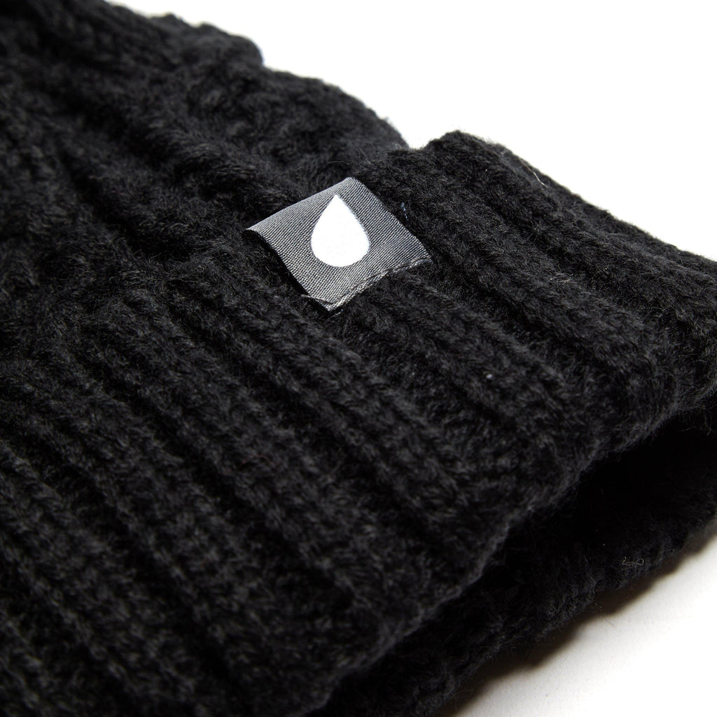 Women's Daisy Cable Knit Hat