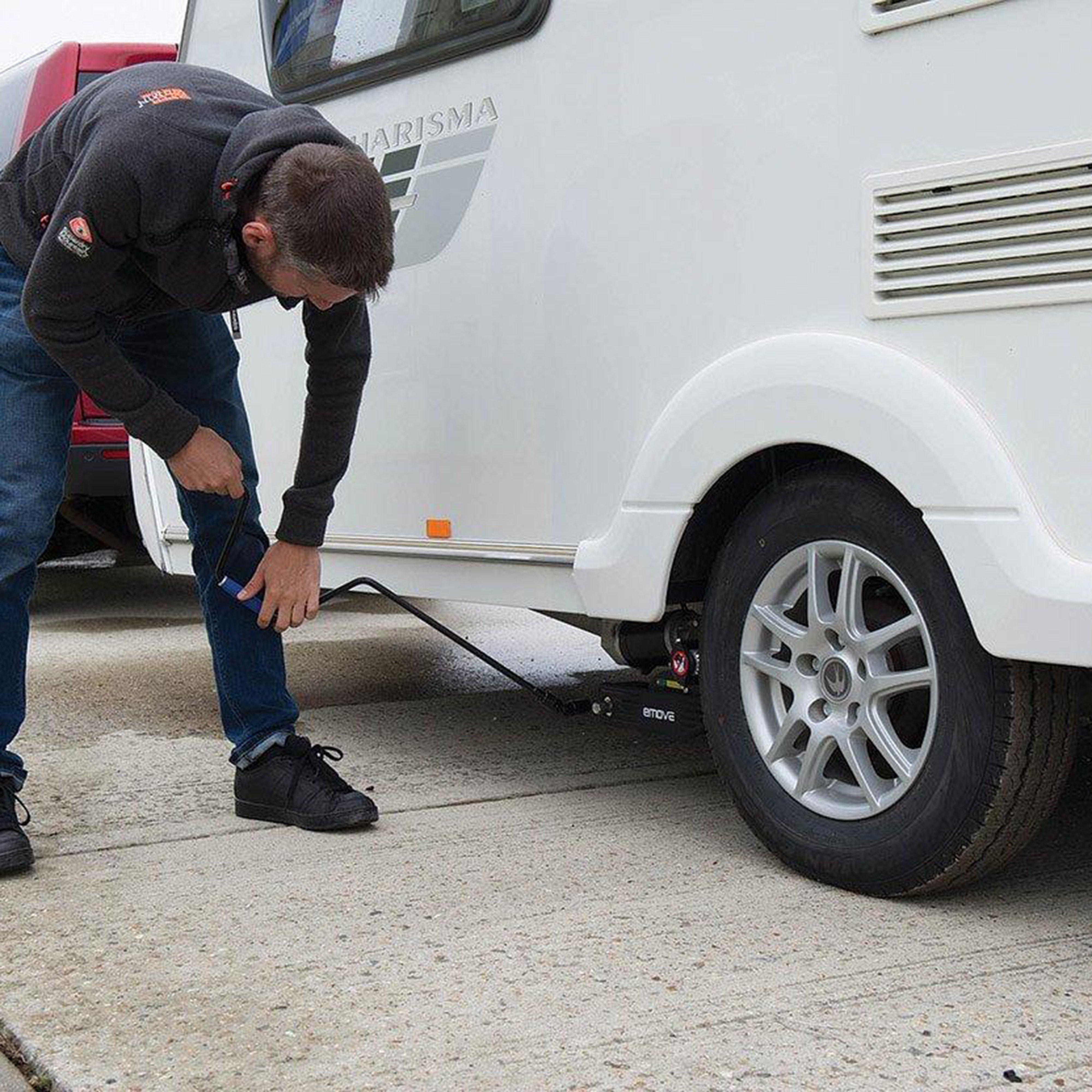 eMove Automatic Caravan Mover (Chain Driven)