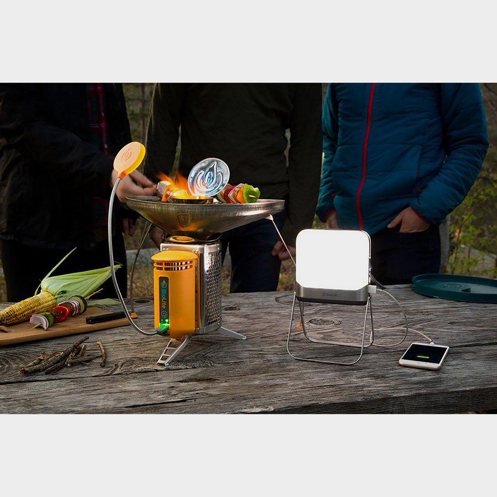 BaseLantern (Bluetooth Lantern & Power Hub)