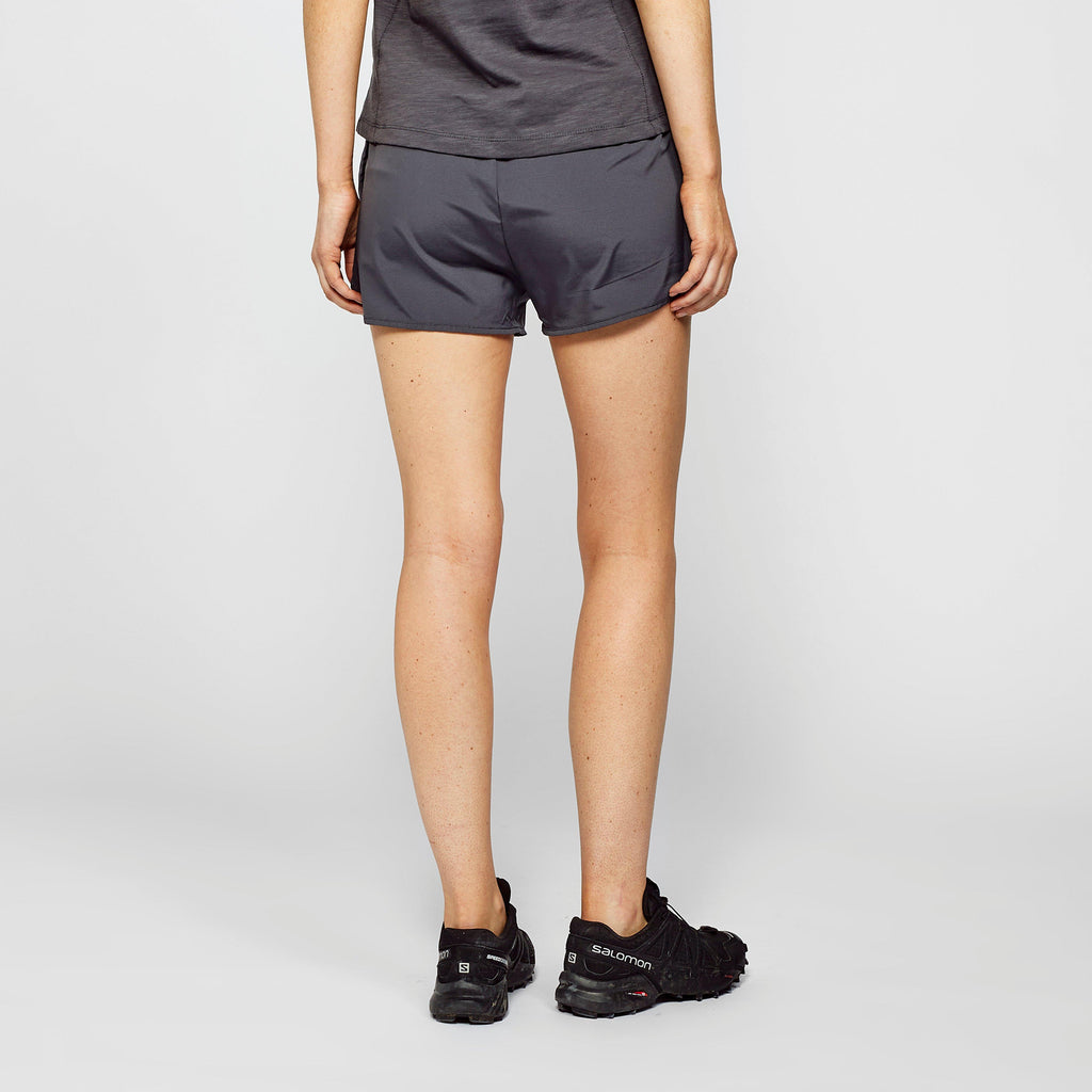 Women's Outrun Two-Layer Shorts