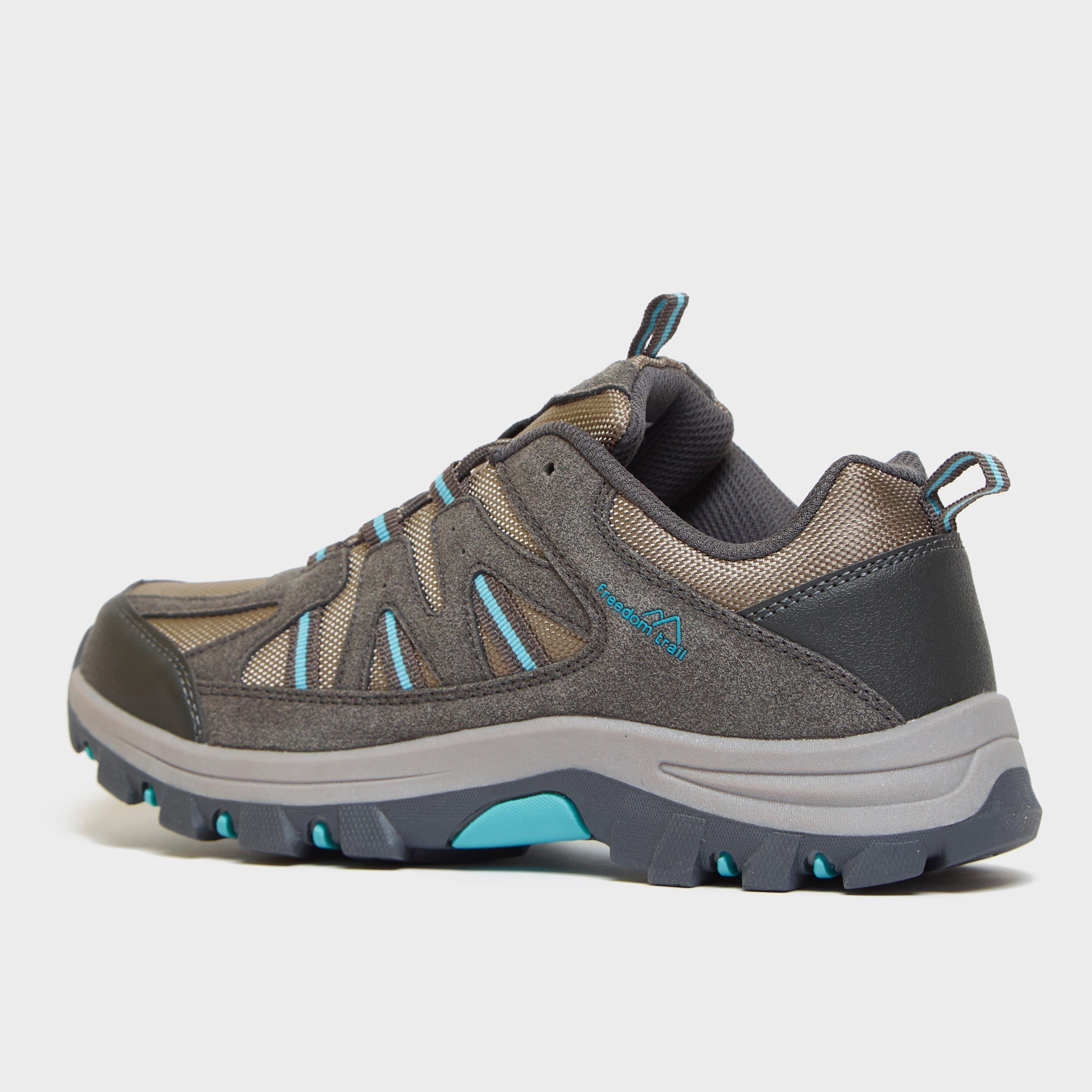 Women's Buxton Walking Shoe
