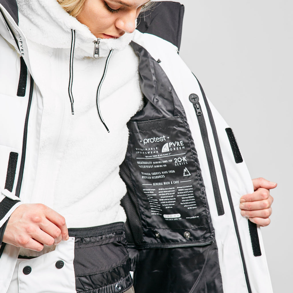 Women’s Becca Fitted Ski Jacket