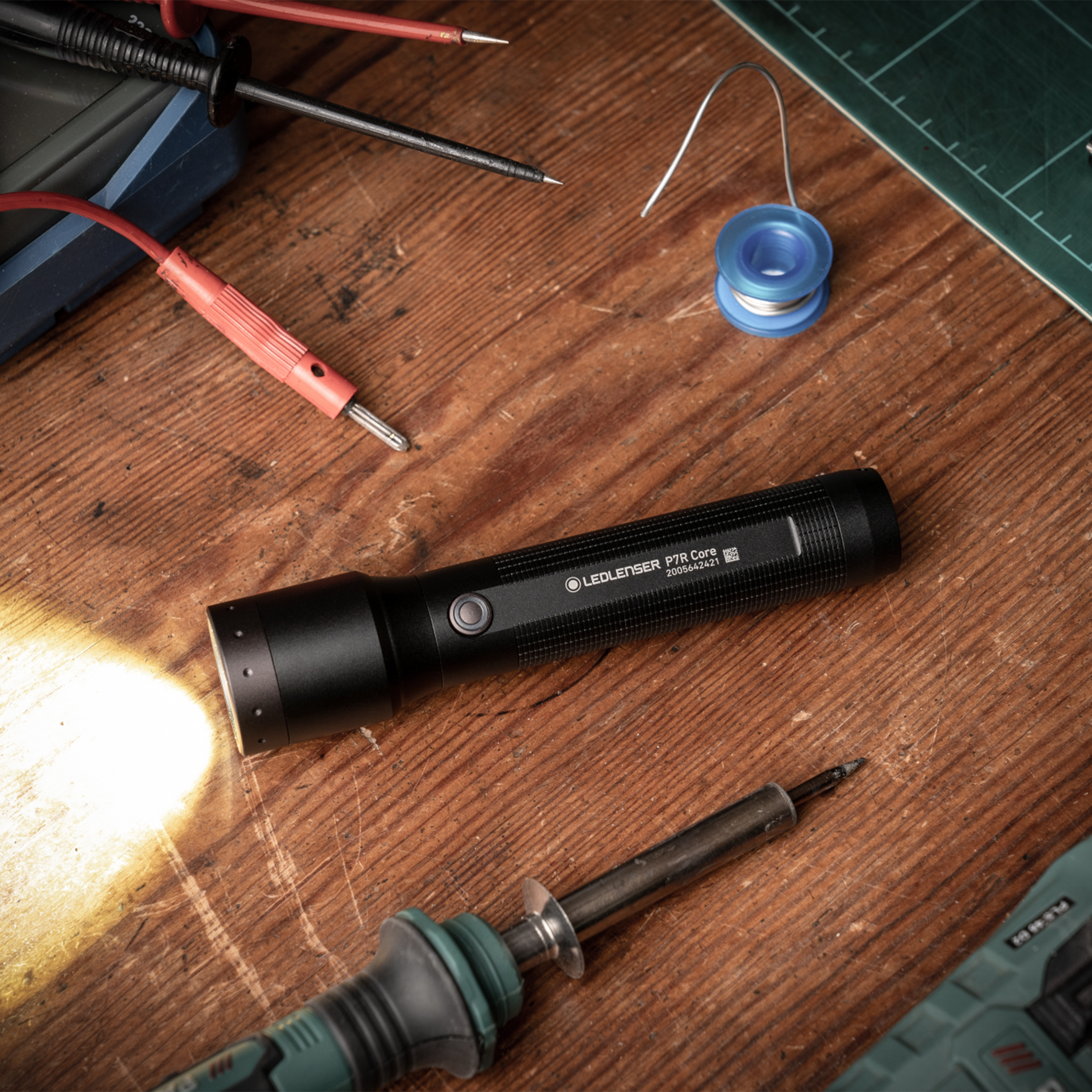 P7R Rechargeable LED Torch
