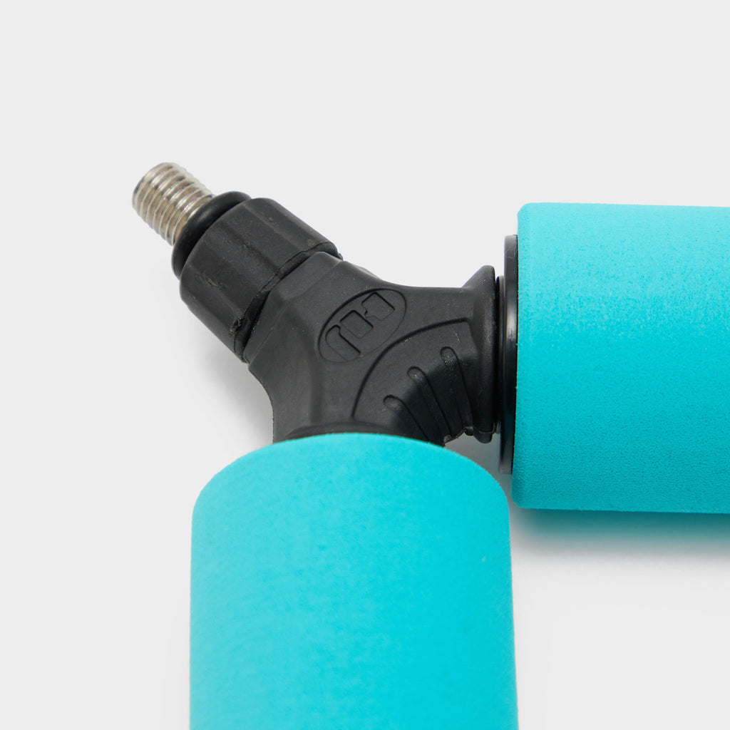 V Pole Roller
