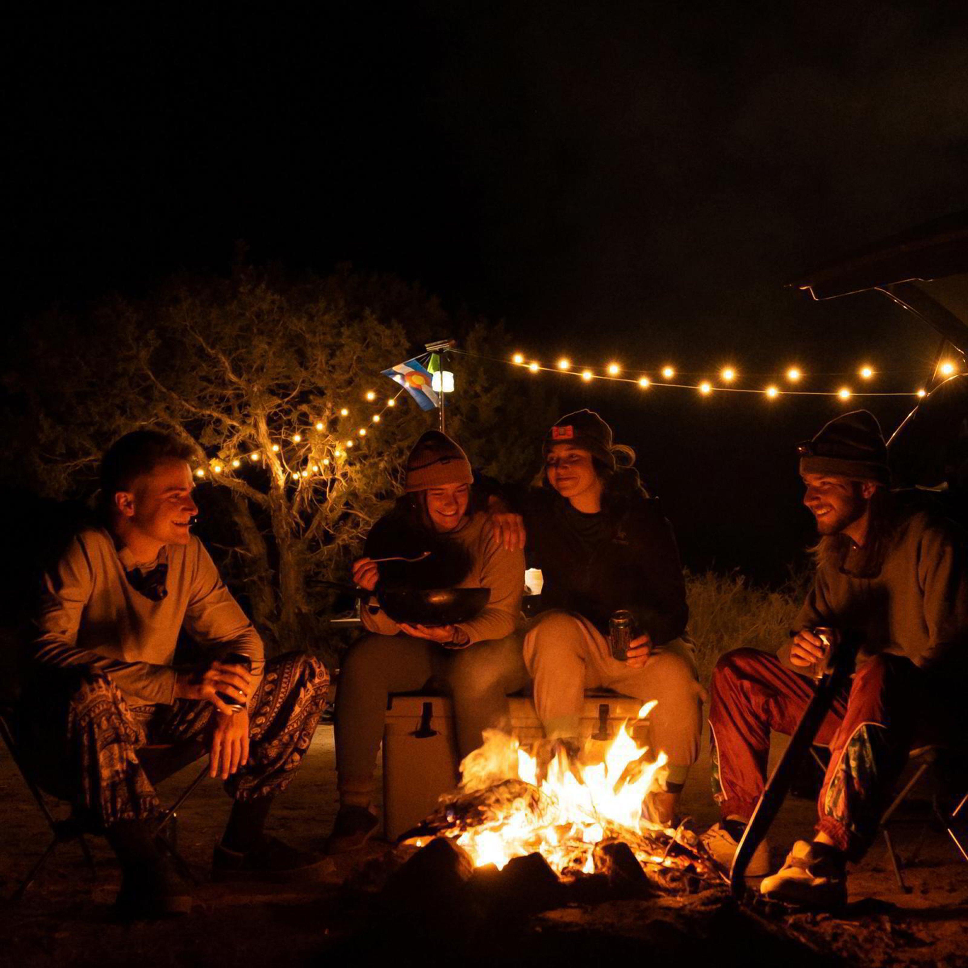Luci Solar String Lights + Detachable Power Hub