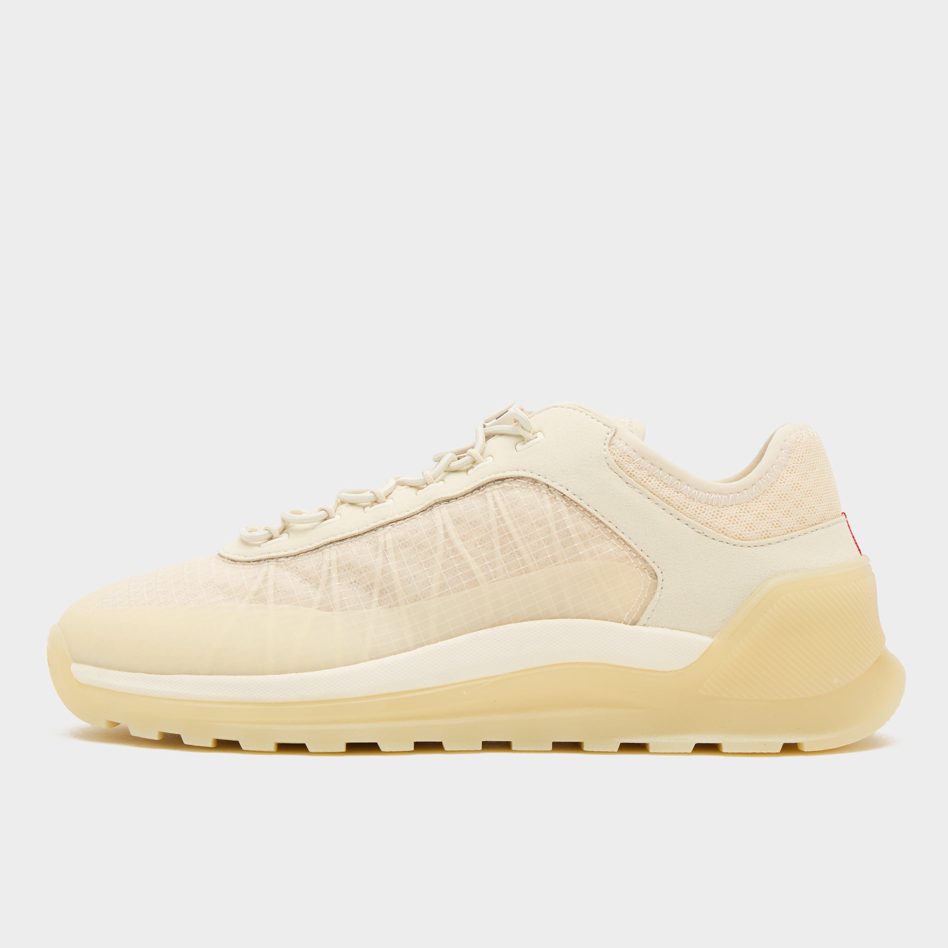 Women’s Travel Trainer