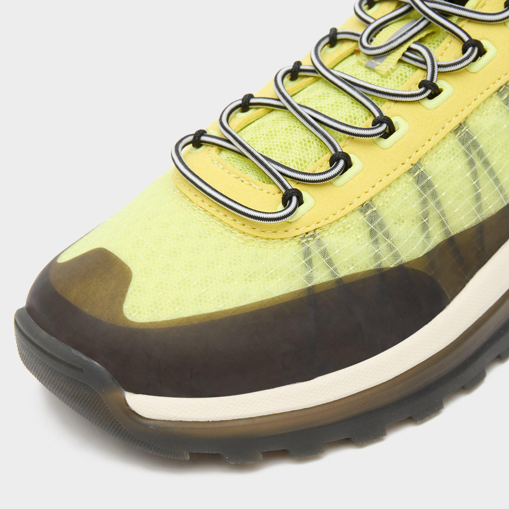 Women’s Travel Trainer