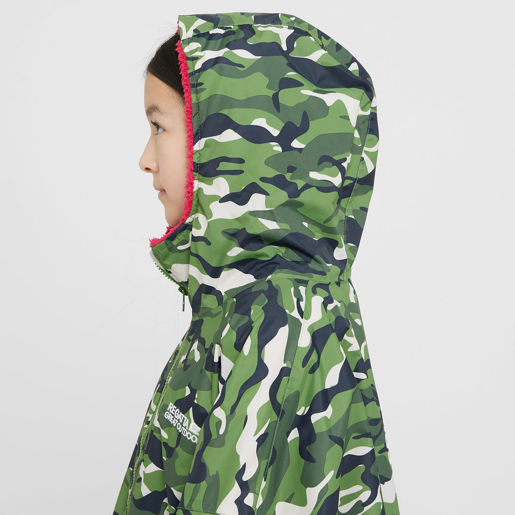 Kids’ Waterproof Changing Robe