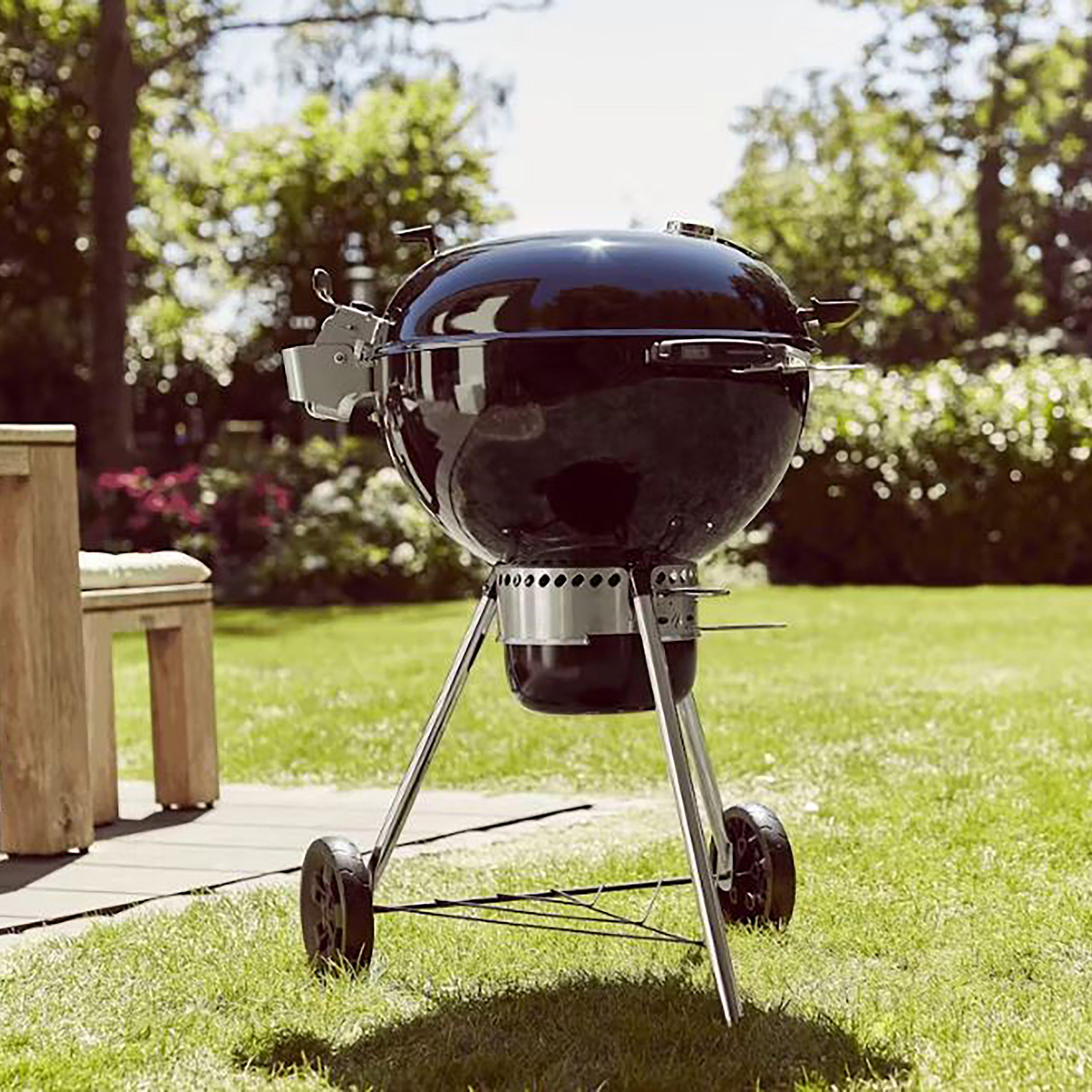 Master-Touch GBS Premium E-5770 Charcoal Barbecue
