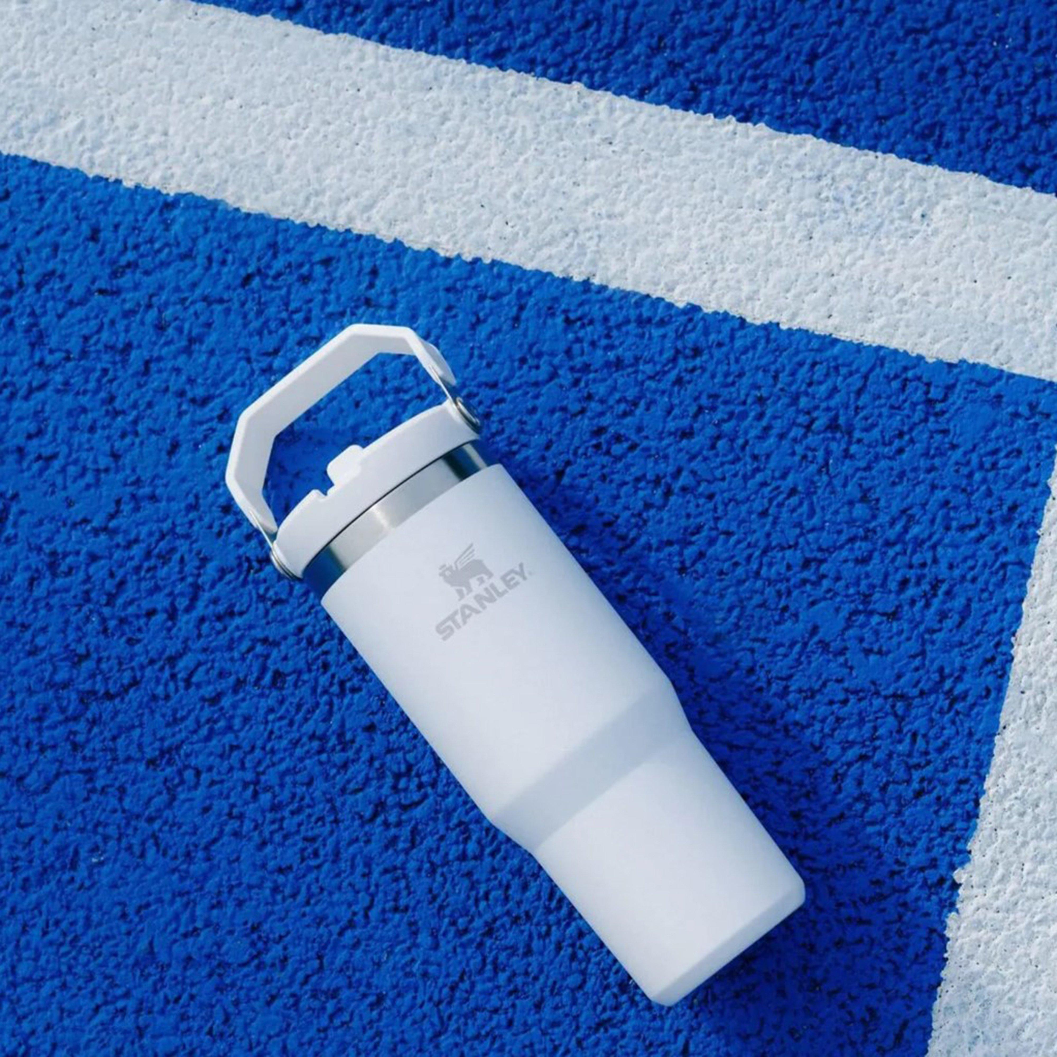 IceFlow™ Flip Straw Tumbler 0.89L