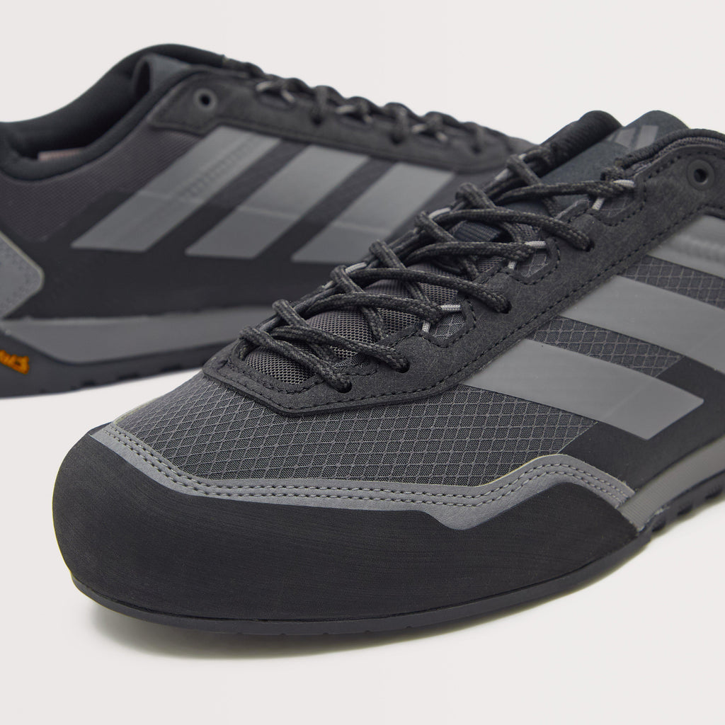 Terrex Skychaser Solo Approach Shoes