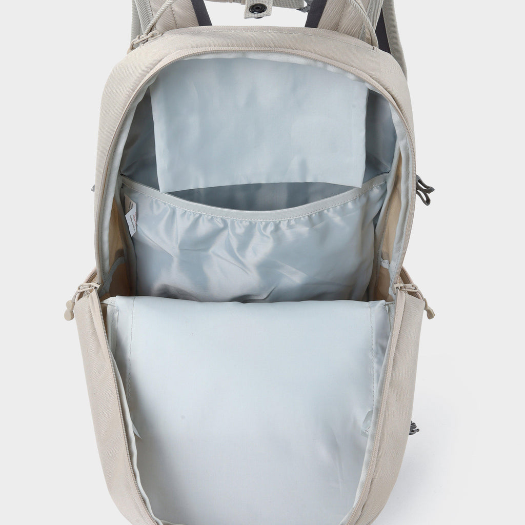 React 20 Daypack