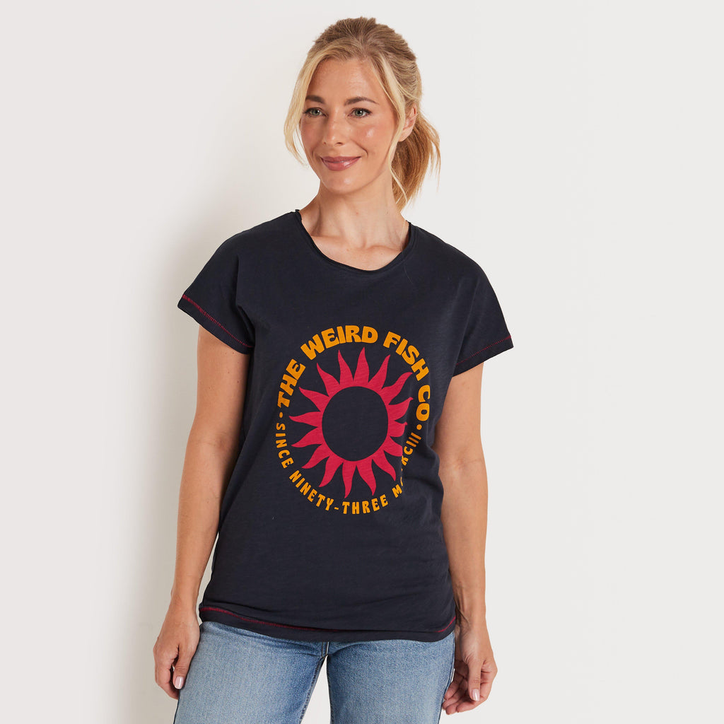 Women’s Sun Rays Front Print Graphic T-Shirt